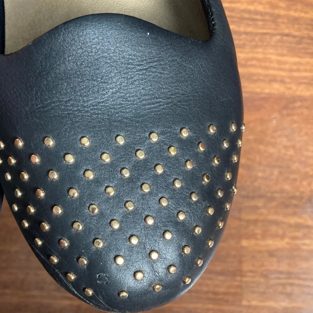 Vionic smooth black